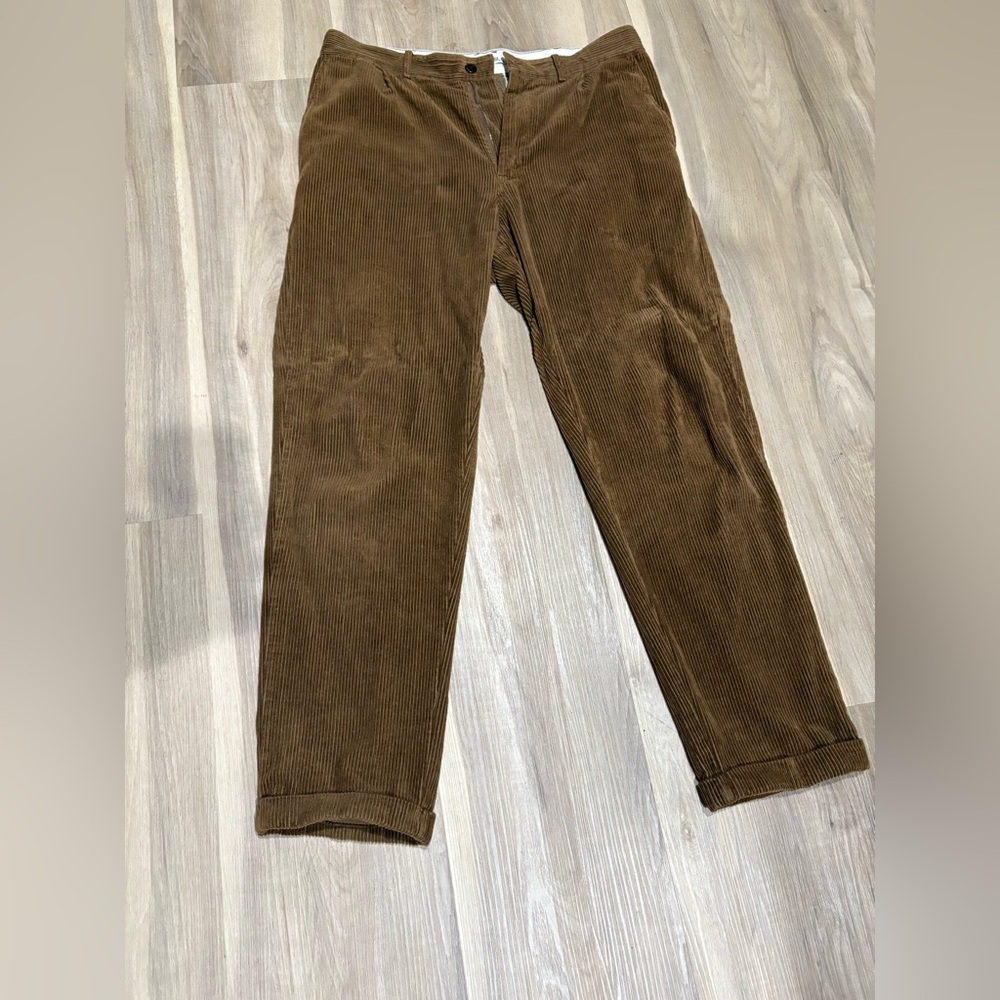Standard Pleated Pant in Corduroy